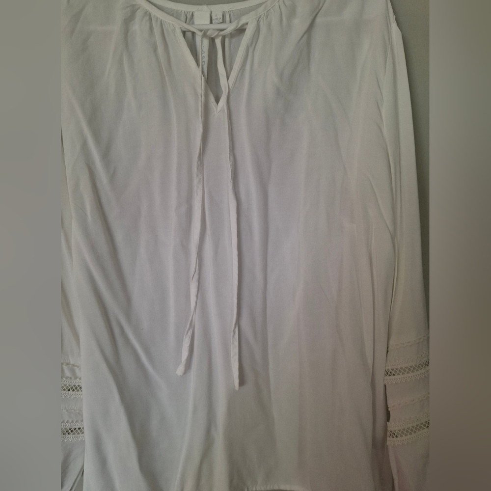 Grand & Greene White Blouse with Lace Detail - Picture 4 of 9